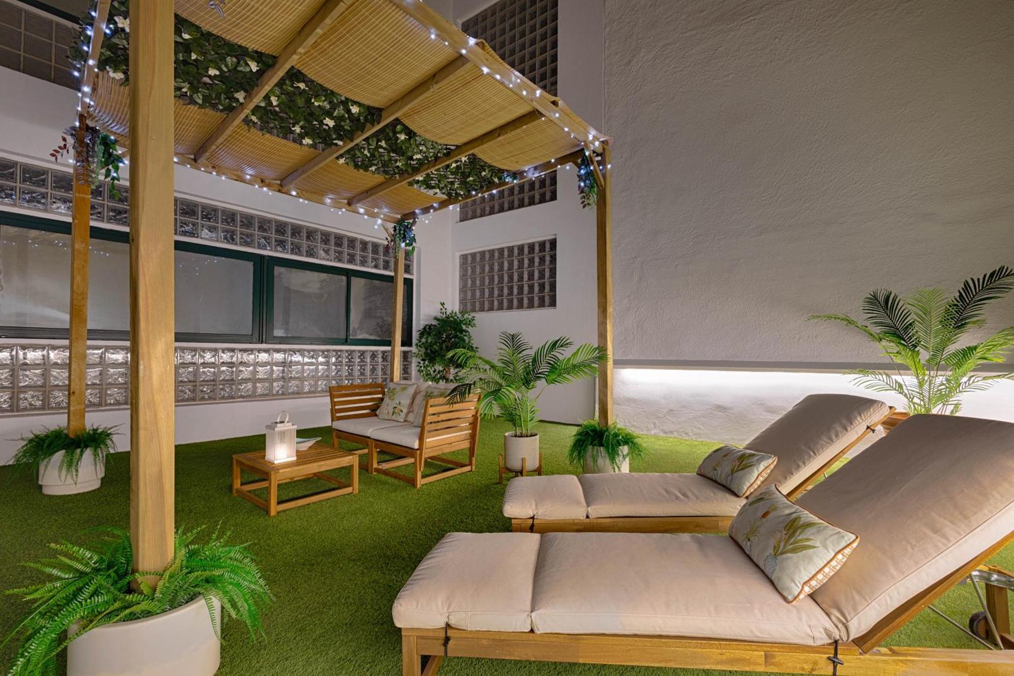 C30 Deluxe Studio With Terrace Into Cathedral Square Διαμέρισμα Μάλαγα Εξωτερικό φωτογραφία